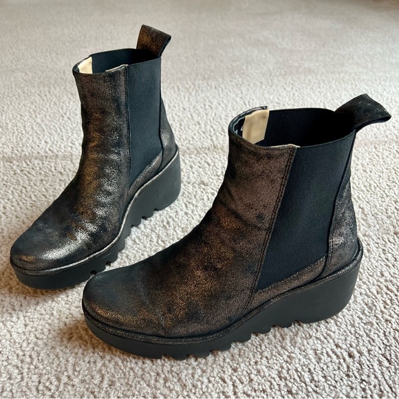 Fly London “Bagu” Metallic Leather Wedge Platform Chelsea Boots - Picture 7 of 16